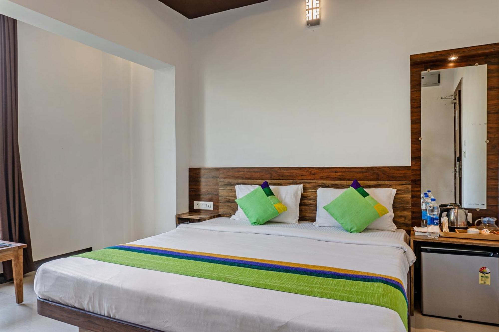 Treebo Spirit Residency Hotel Udaipur Exterior photo